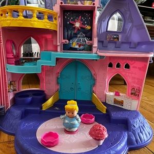 Little people talking and singing princess castle with 3 princesses and a prince